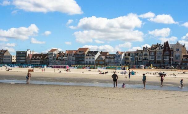 Les Pieds Dans Le Sable Lägenhet Malo-les-Bains Exteriör bild